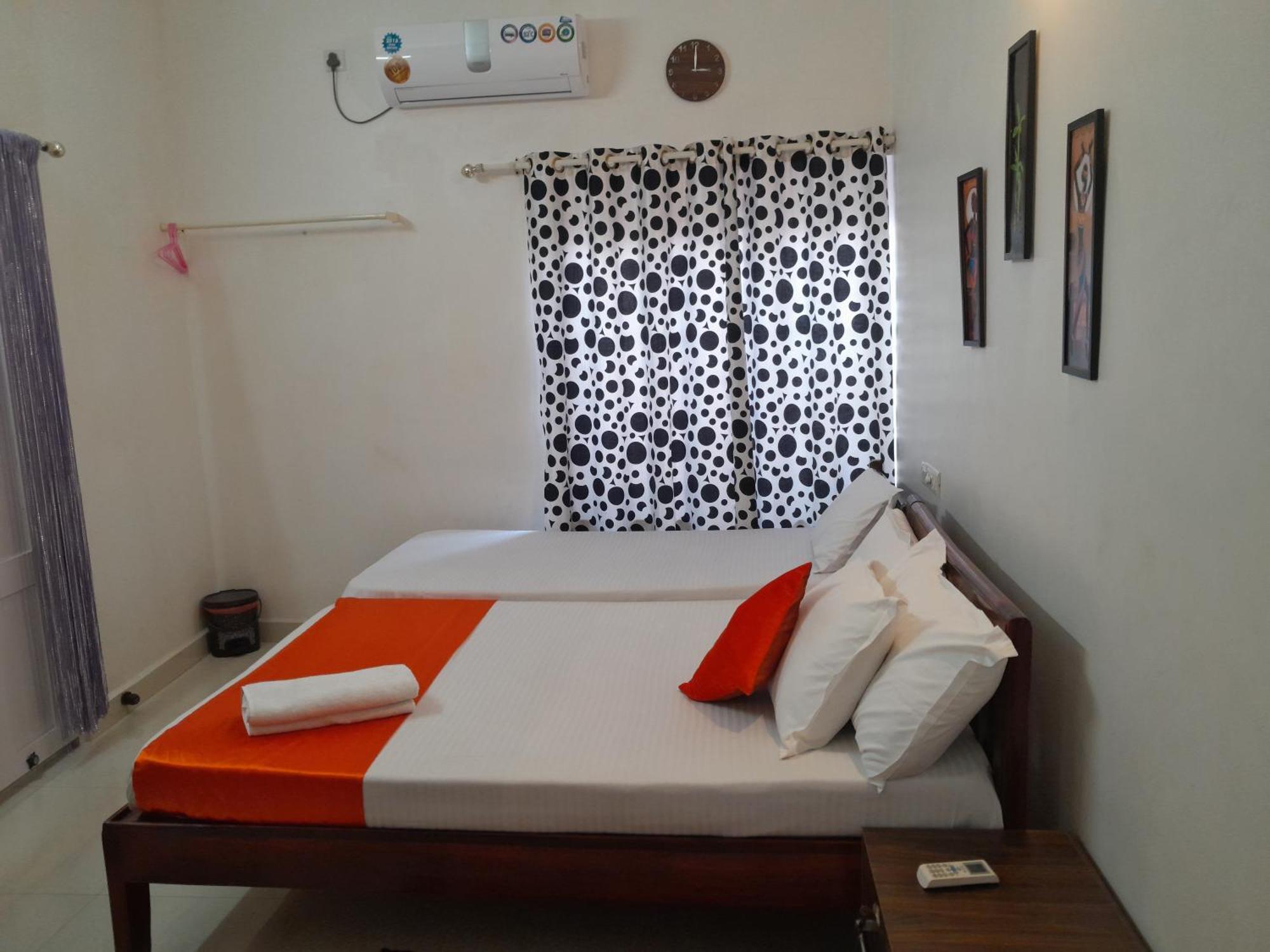 La Casa The *