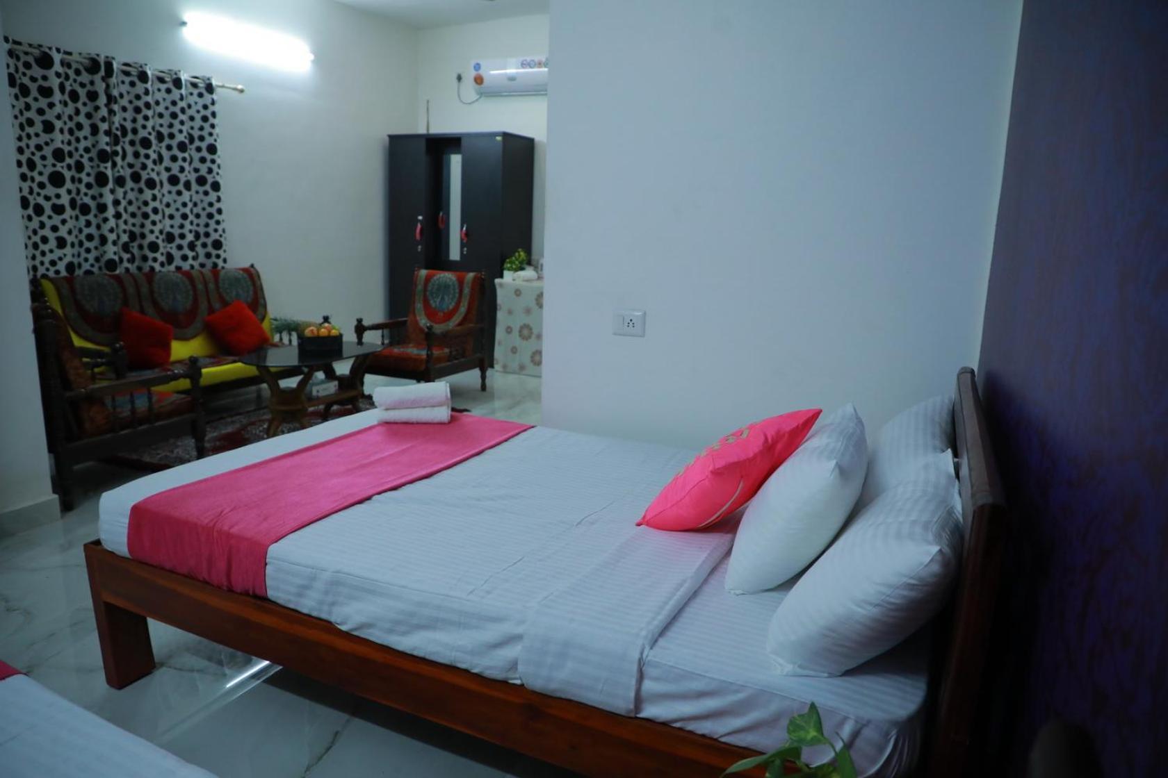 La Casa The *